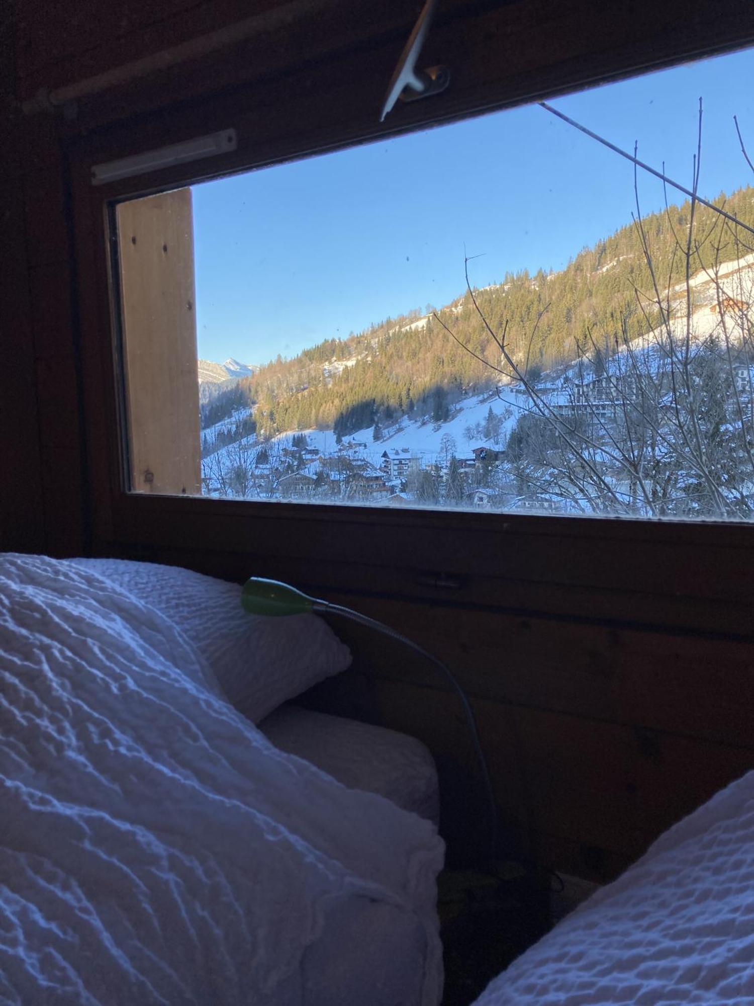 Auberge De Jeunesse Hi La Clusaz Bagian luar foto