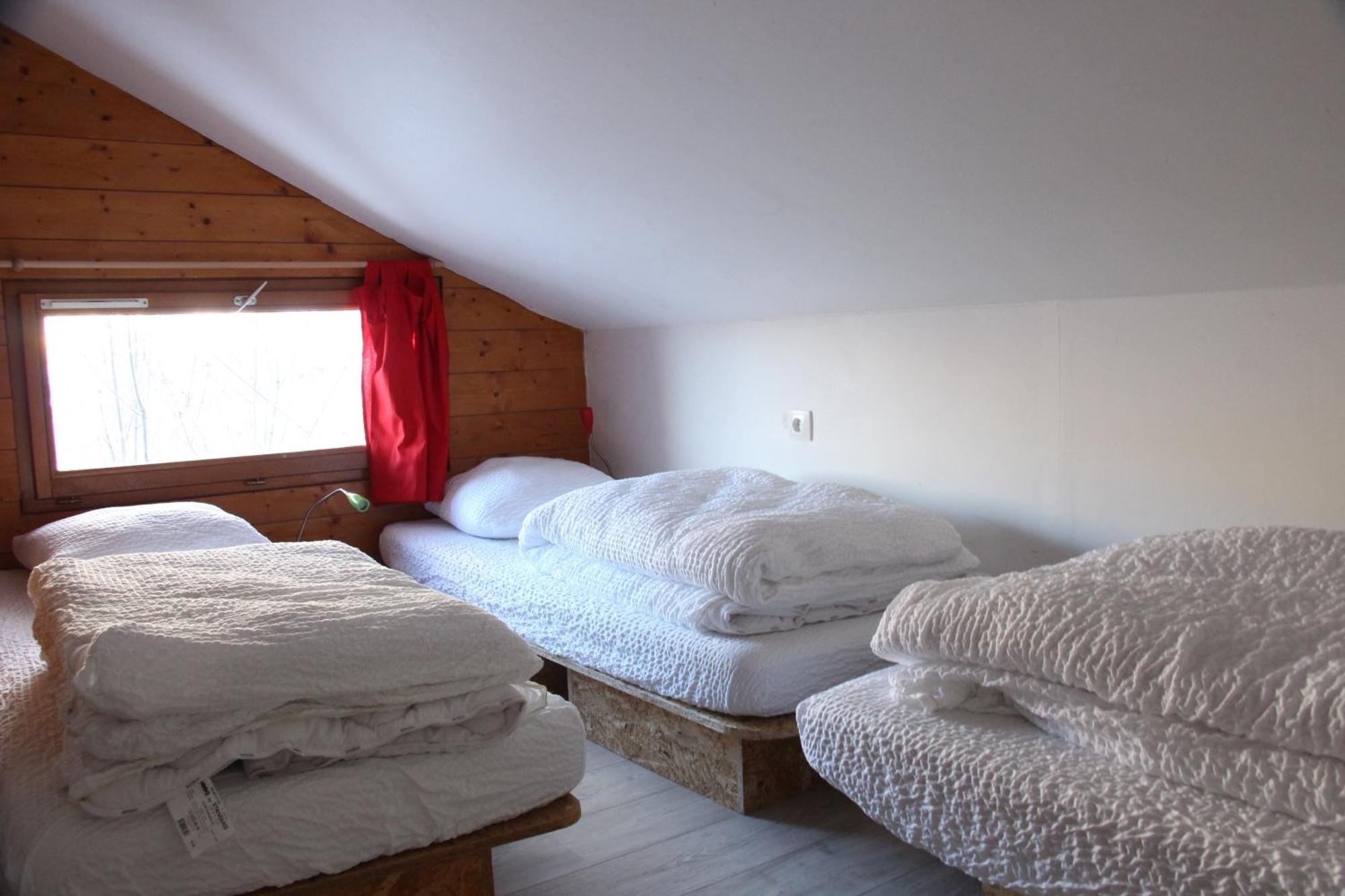 Auberge De Jeunesse Hi La Clusaz Bagian luar foto