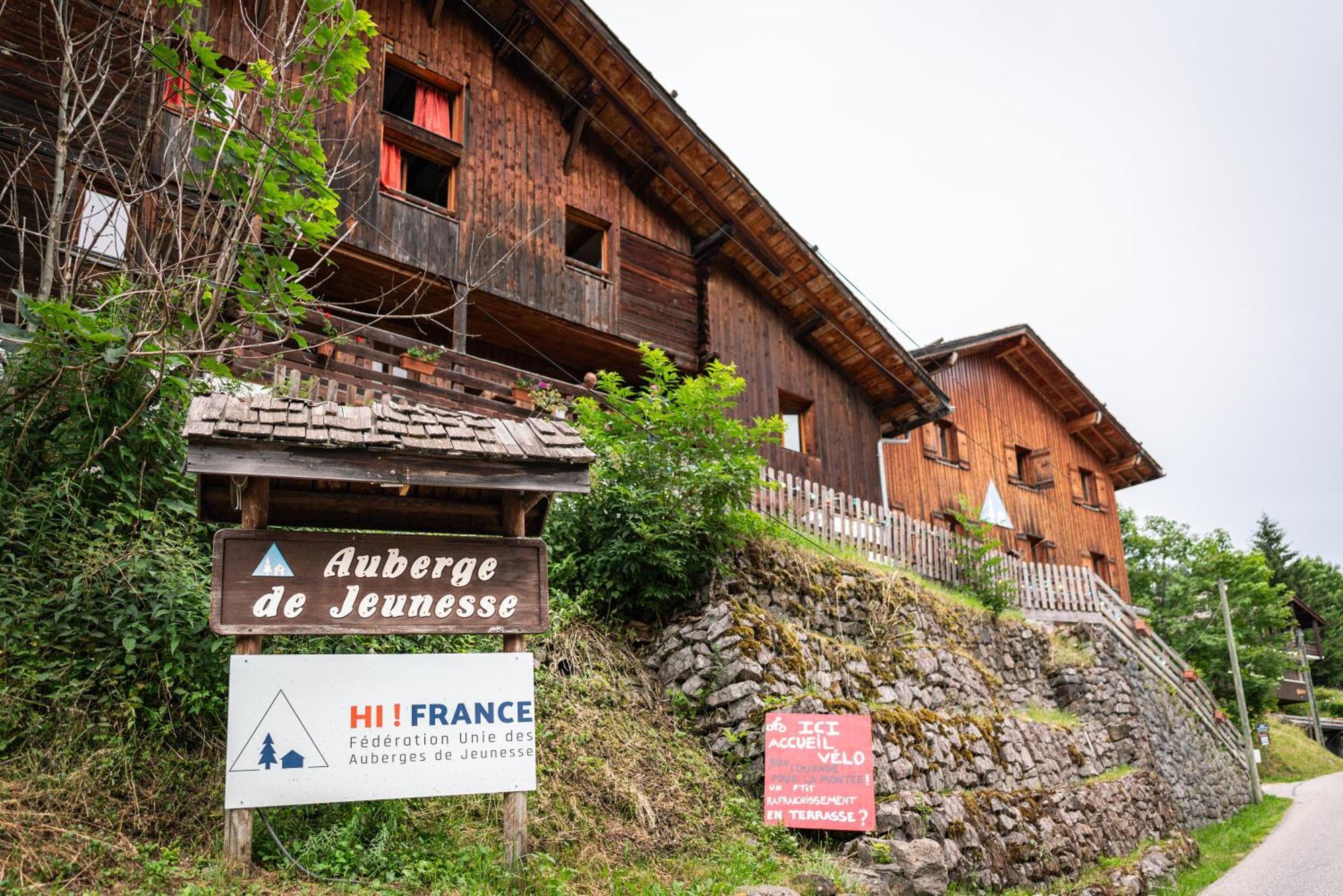 Auberge De Jeunesse Hi La Clusaz Bagian luar foto
