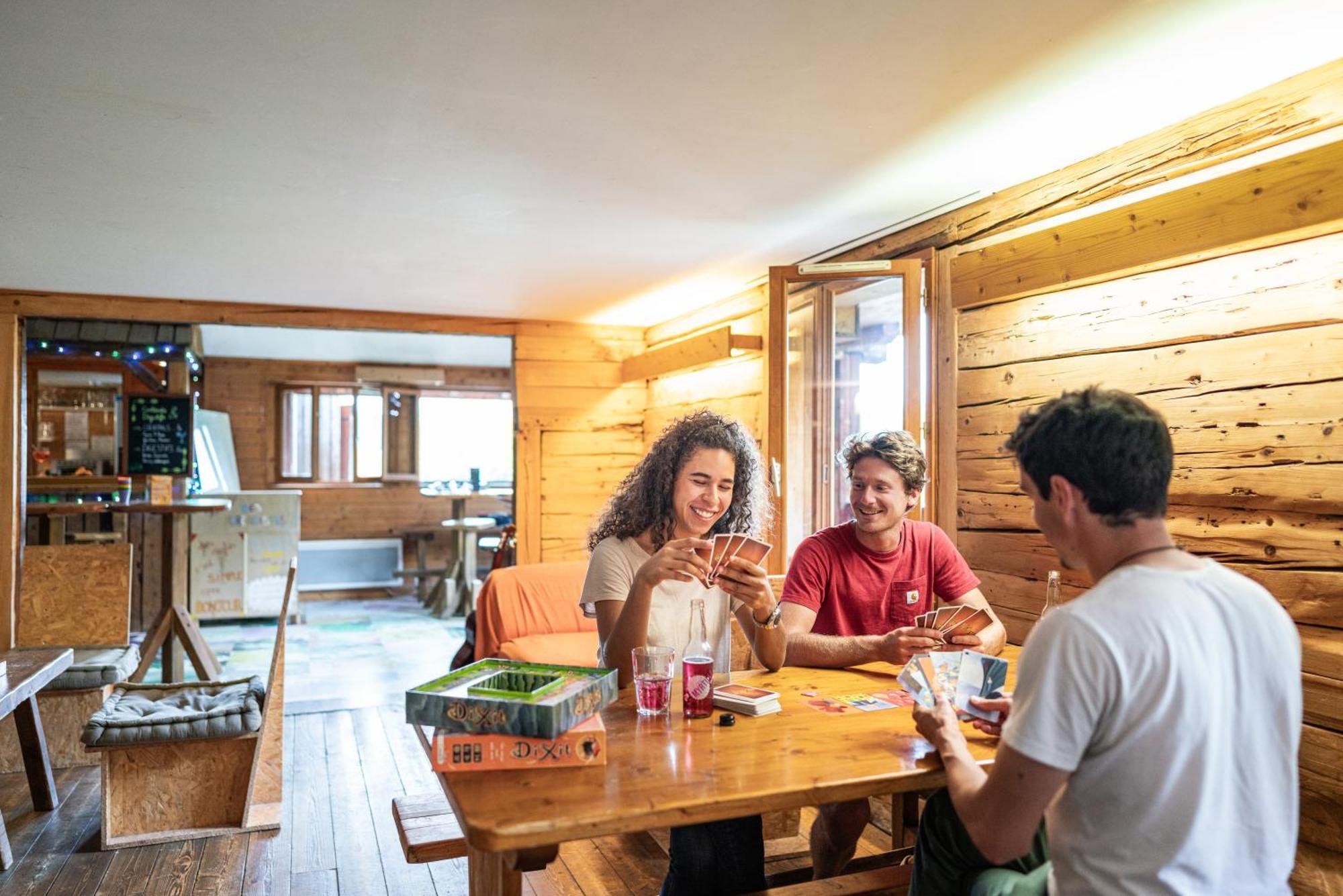 Auberge De Jeunesse Hi La Clusaz Bagian luar foto