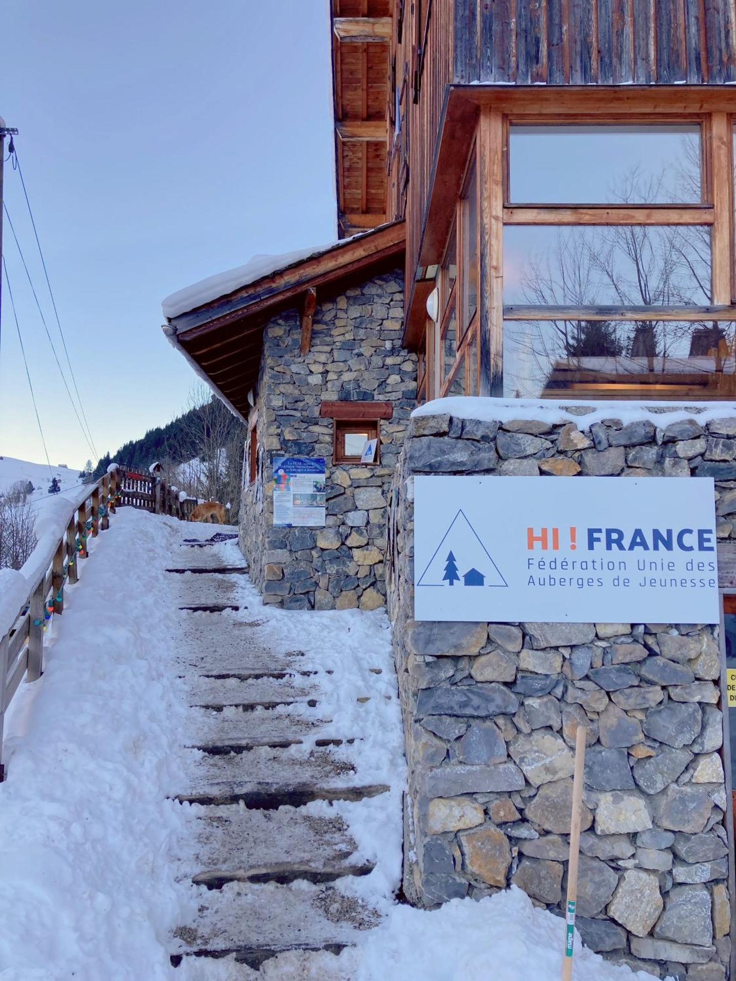 Auberge De Jeunesse Hi La Clusaz Bagian luar foto