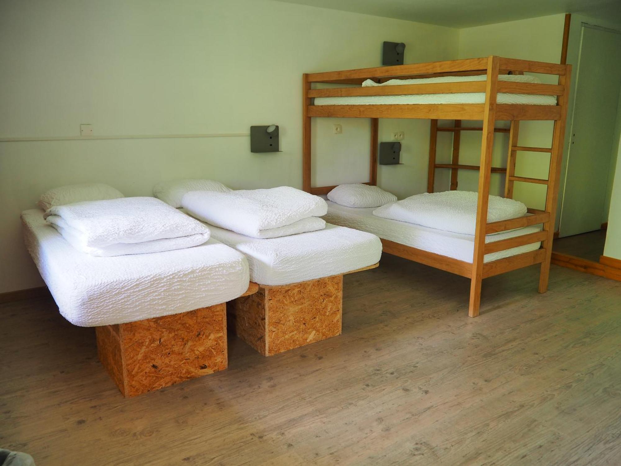 Auberge De Jeunesse Hi La Clusaz Bagian luar foto