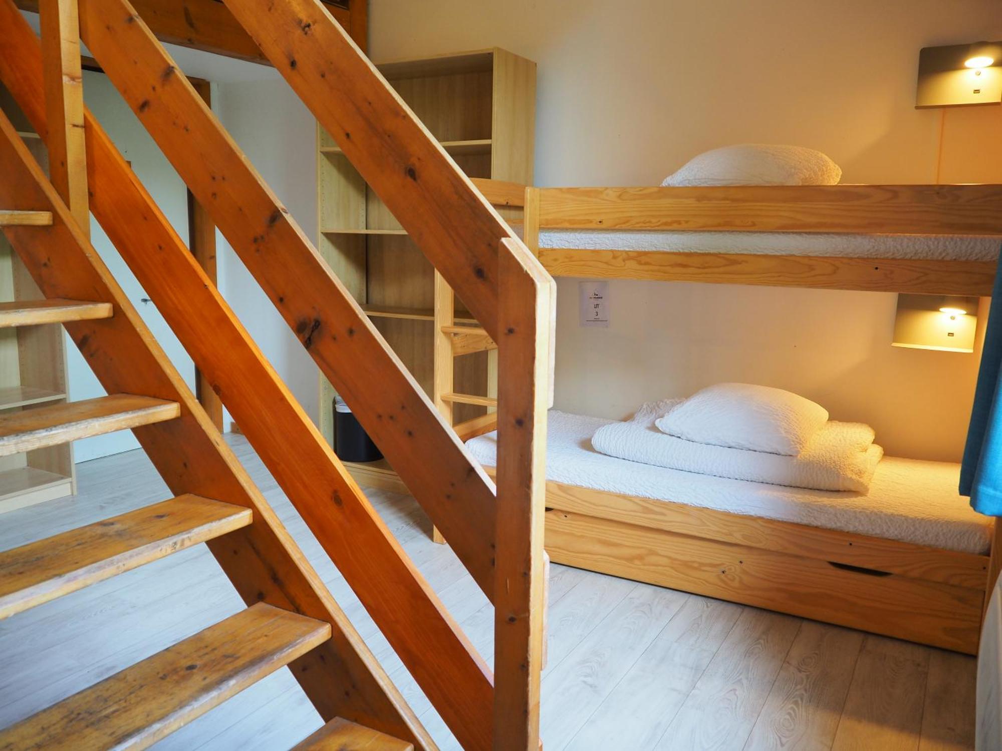 Auberge De Jeunesse Hi La Clusaz Bagian luar foto